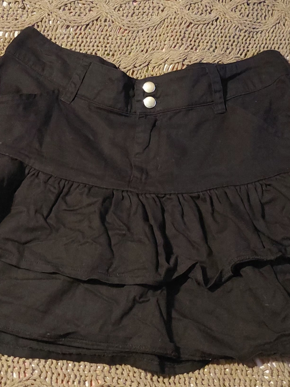 Y2K Mall Goth Black Tiered Ruffle Mini Skirt | Social Collision Size M